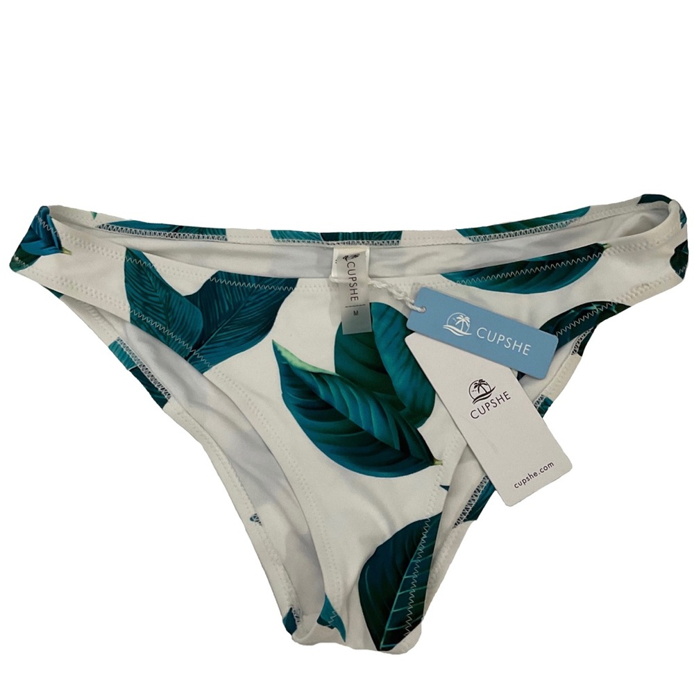Cupshe White Green Leaf Print Bikini Bottoms NWT’s Size Medium.
